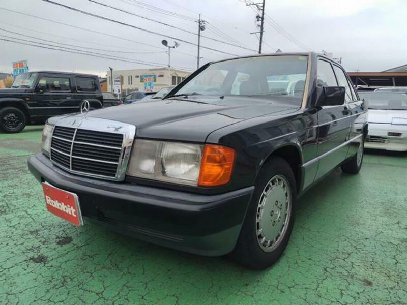 MERCEDES-BENZ 190 CLASS