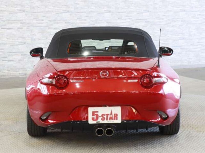 ROADSTER