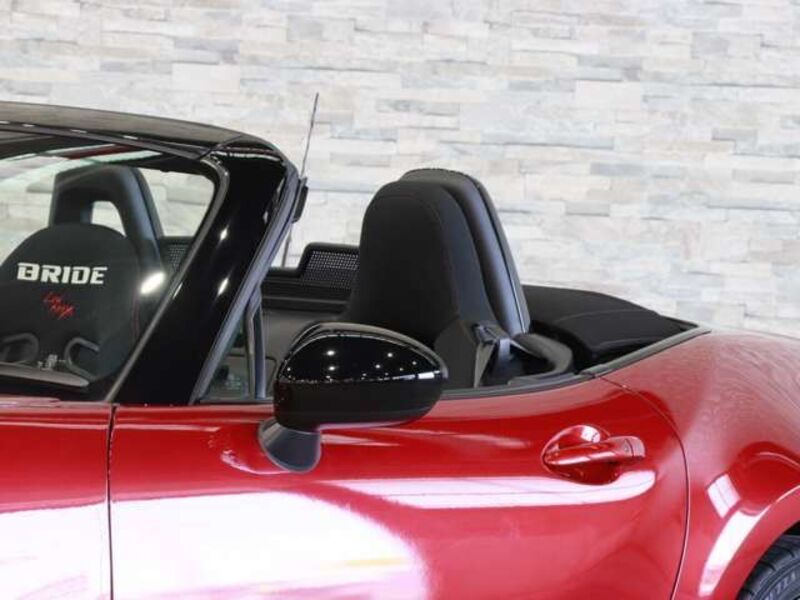 ROADSTER