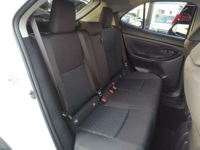 YARIS CROSS