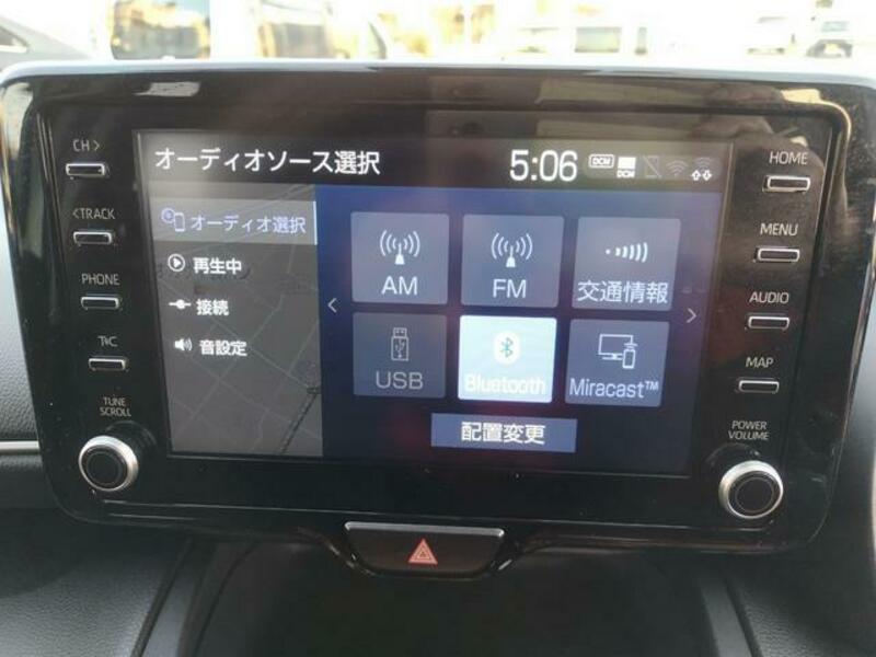 YARIS CROSS
