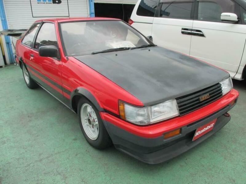 COROLLA LEVIN