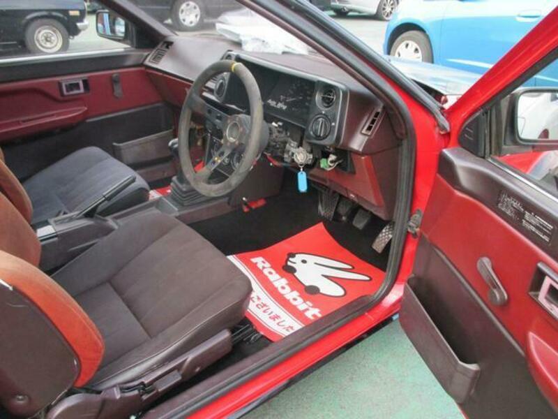 COROLLA LEVIN
