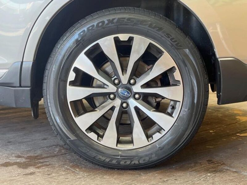 LEGACY OUTBACK