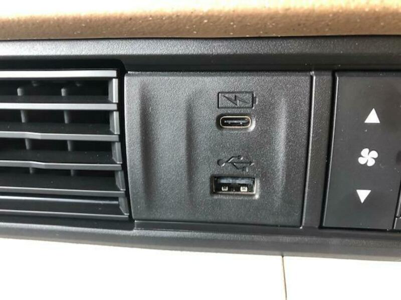 N BOX