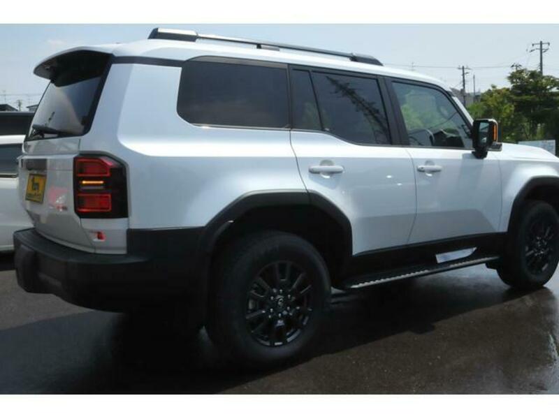 LAND CRUISER 250