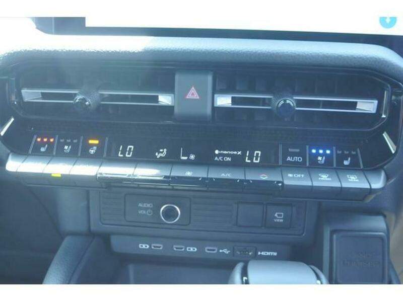 LAND CRUISER 250