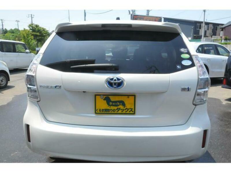 PRIUS ALPHA