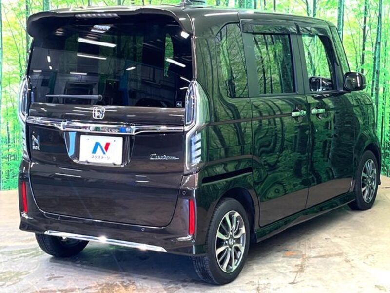 N BOX CUSTOM