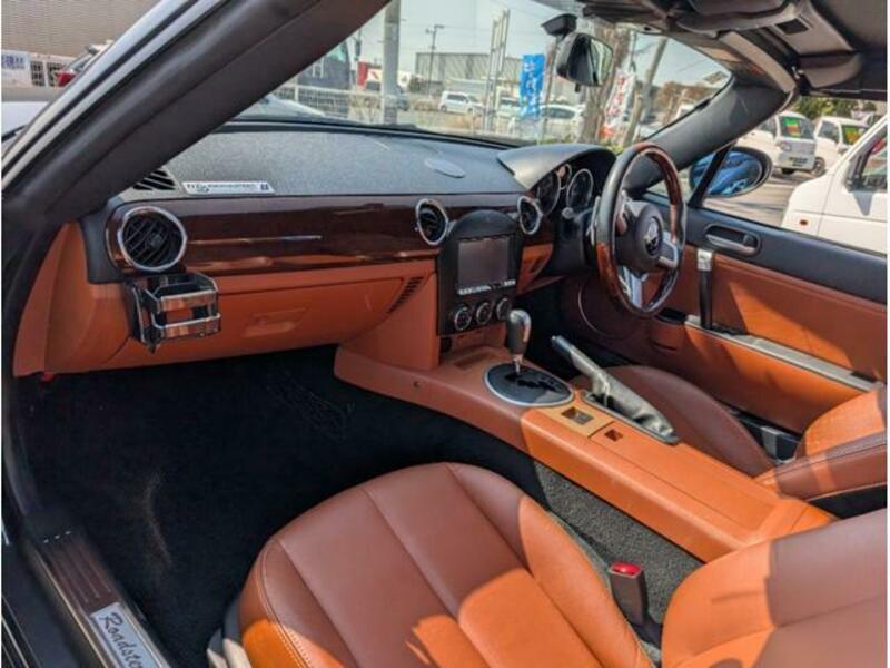 ROADSTER