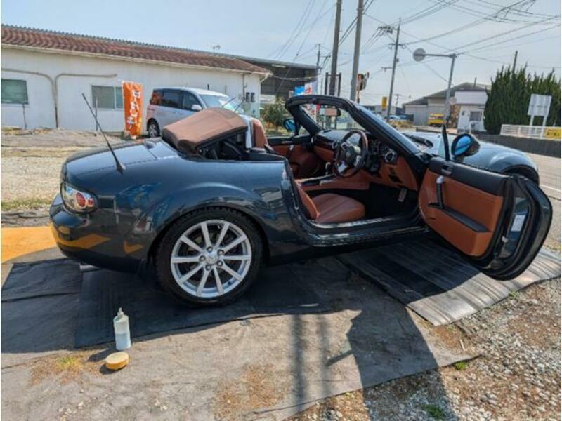 ROADSTER