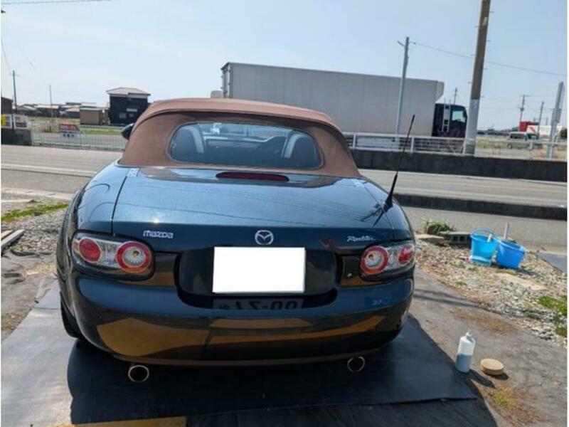 ROADSTER