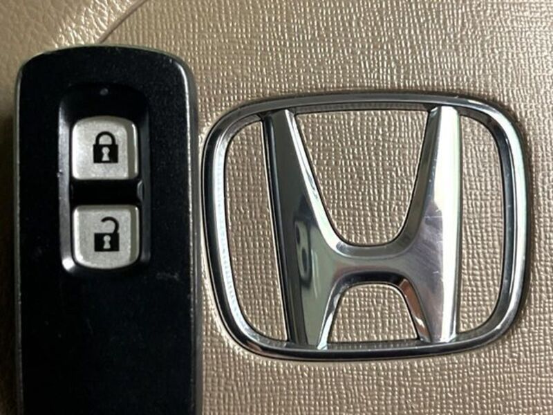 N BOX