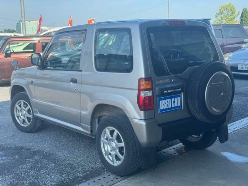 PAJERO MINI