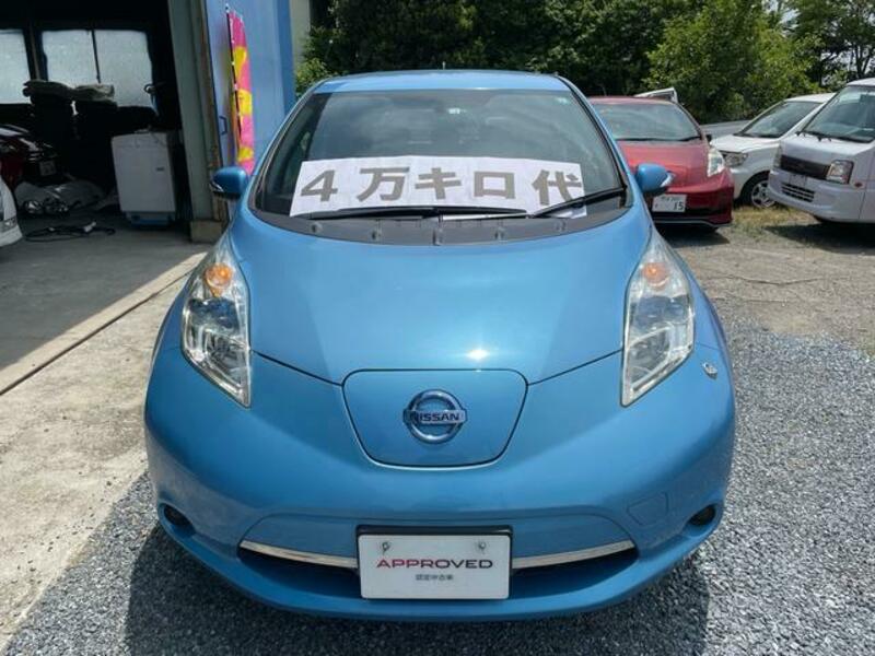 NISSAN LEAF