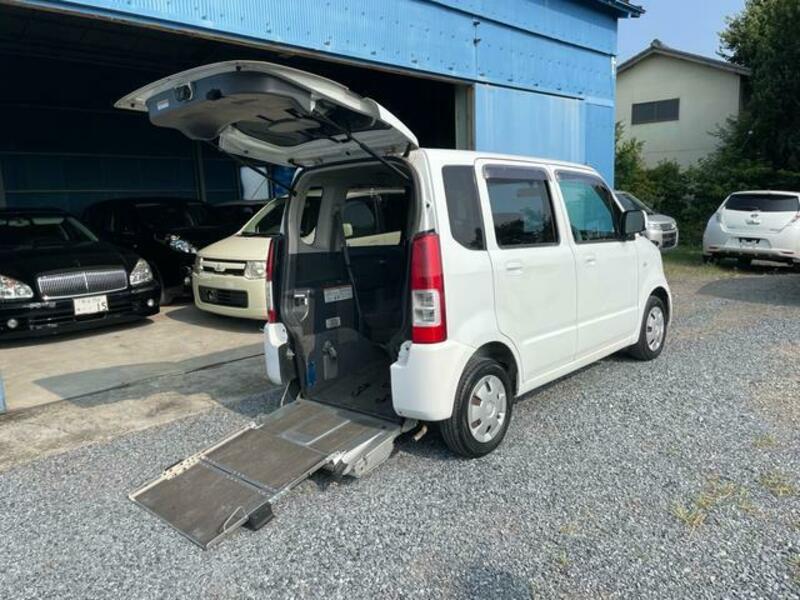 WAGON R