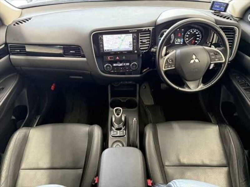 OUTLANDER PHEV