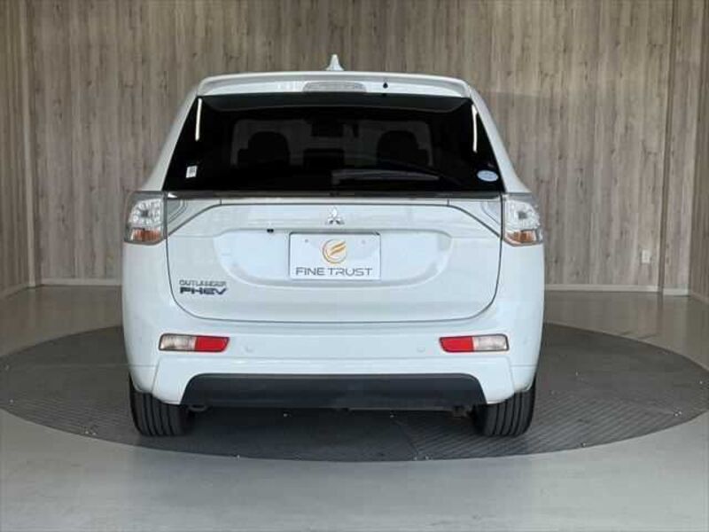 OUTLANDER PHEV