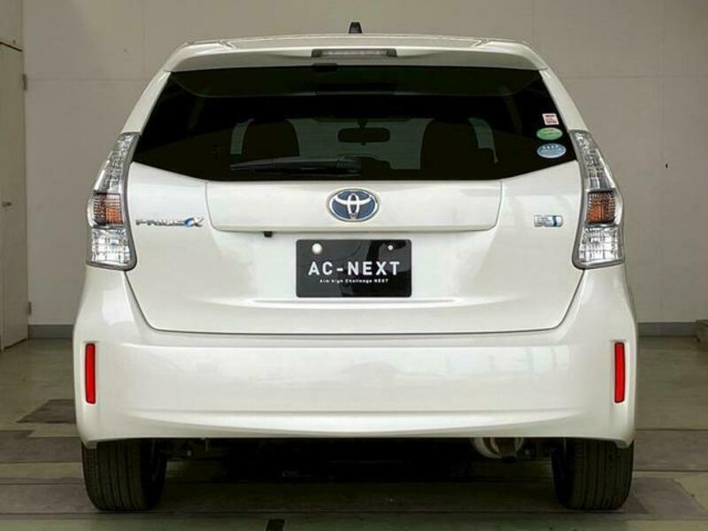 PRIUS ALPHA