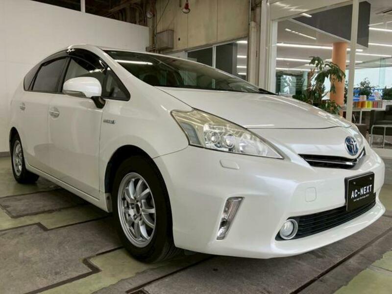 PRIUS ALPHA