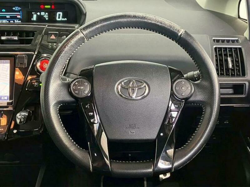 PRIUS ALPHA