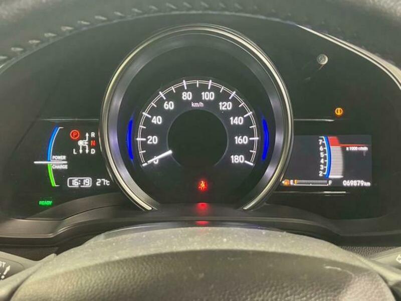 FIT HYBRID