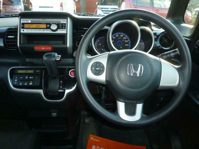 N BOX CUSTOM