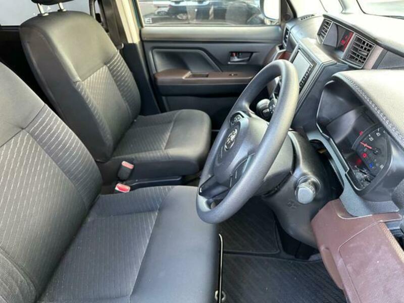 ROOMY
