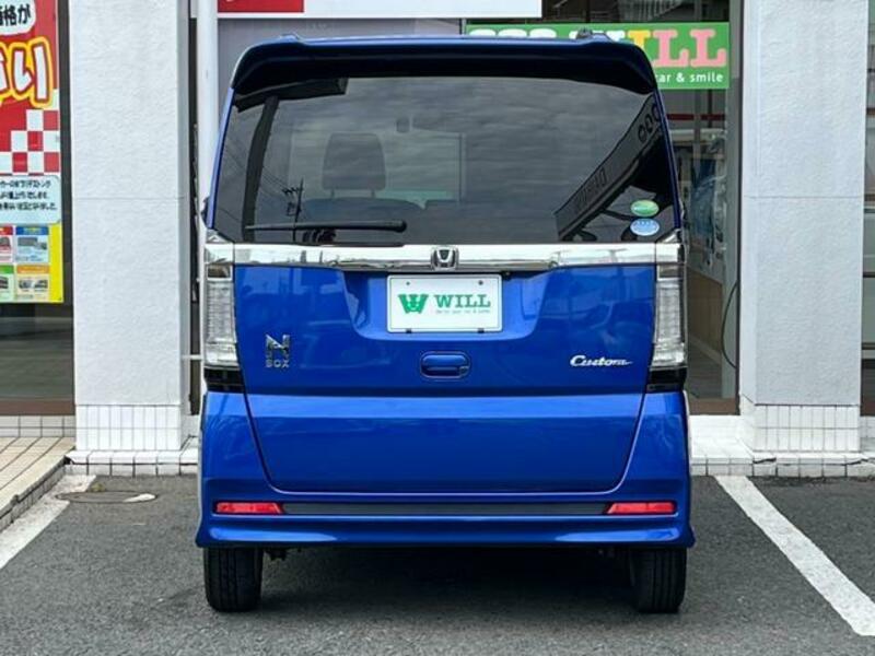 N BOX CUSTOM
