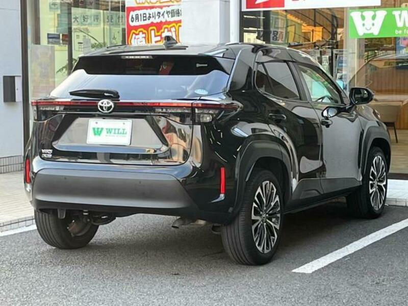 YARIS CROSS