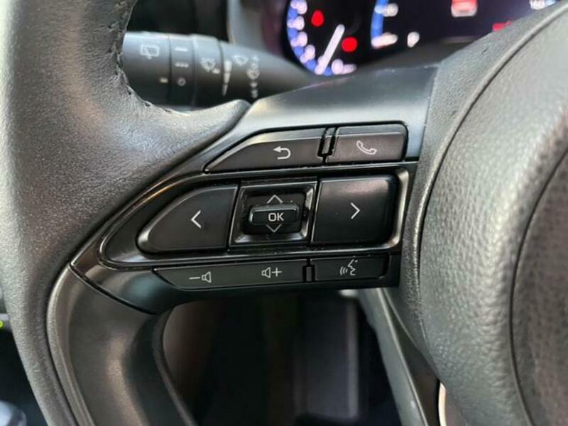 YARIS CROSS