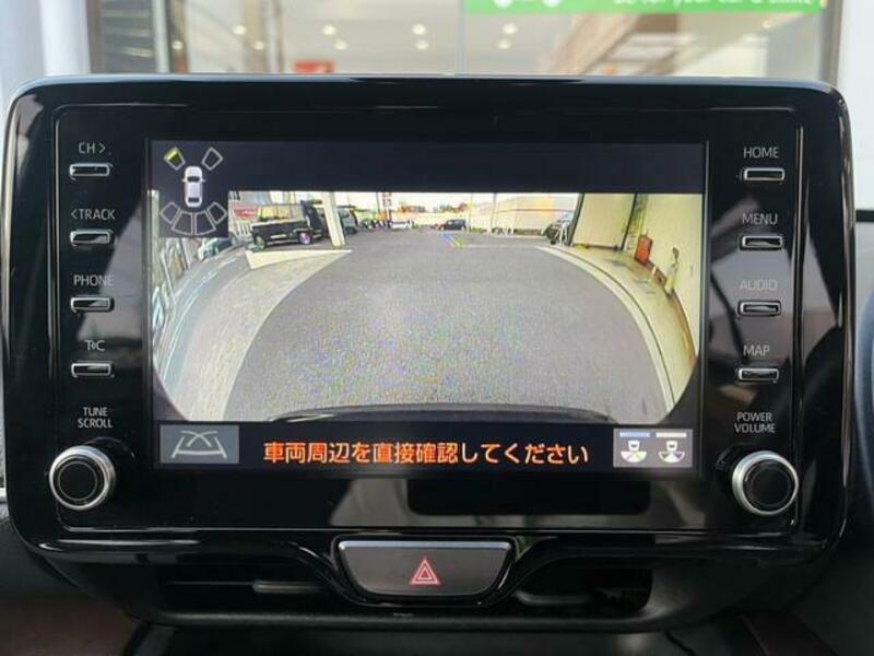 YARIS CROSS