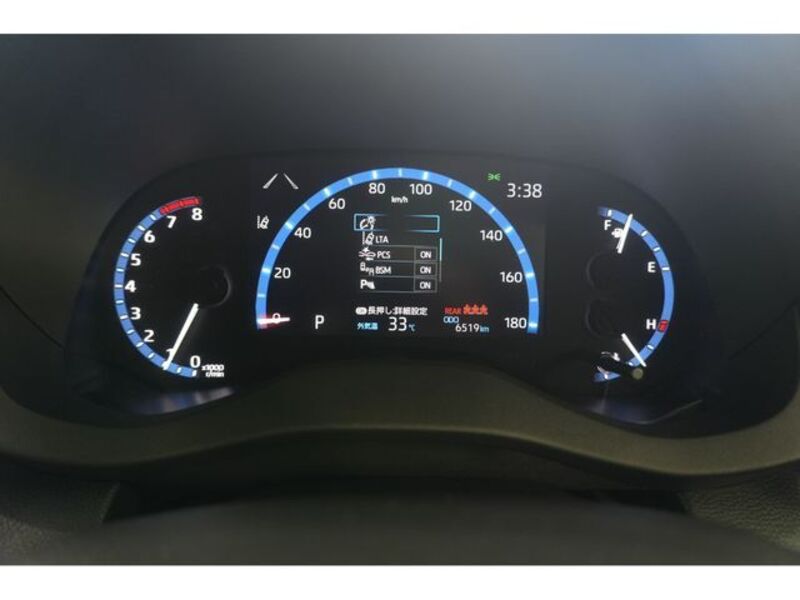 YARIS CROSS