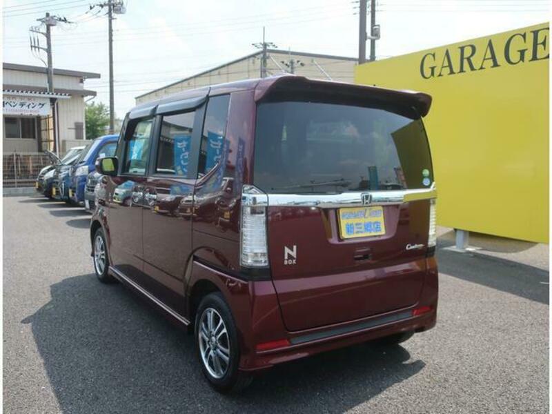 N BOX CUSTOM