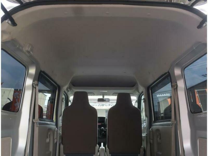 MINICAB VAN