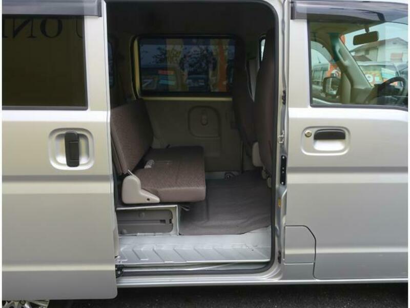 MINICAB VAN