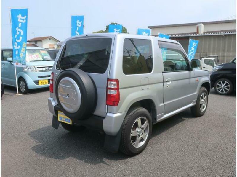 PAJERO MINI