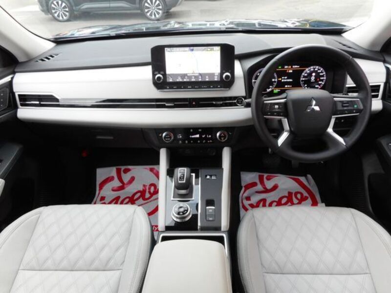 OUTLANDER PHEV