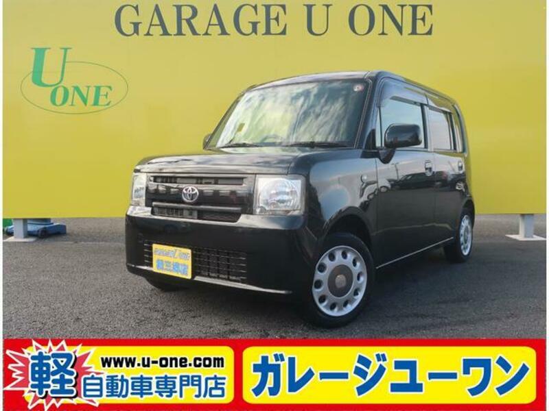 TOYOTA PIXIS SPACE