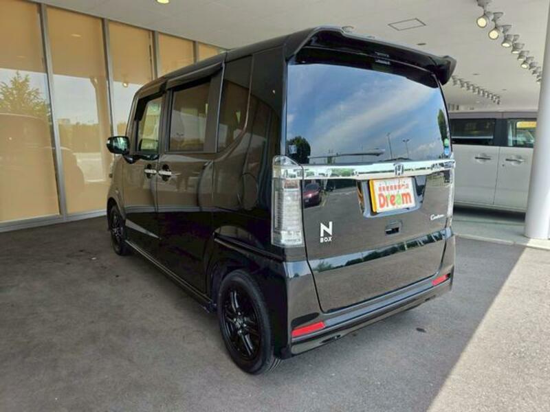 N BOX CUSTOM