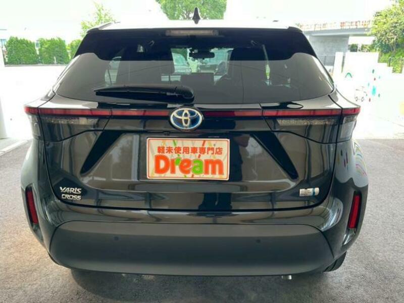 YARIS CROSS