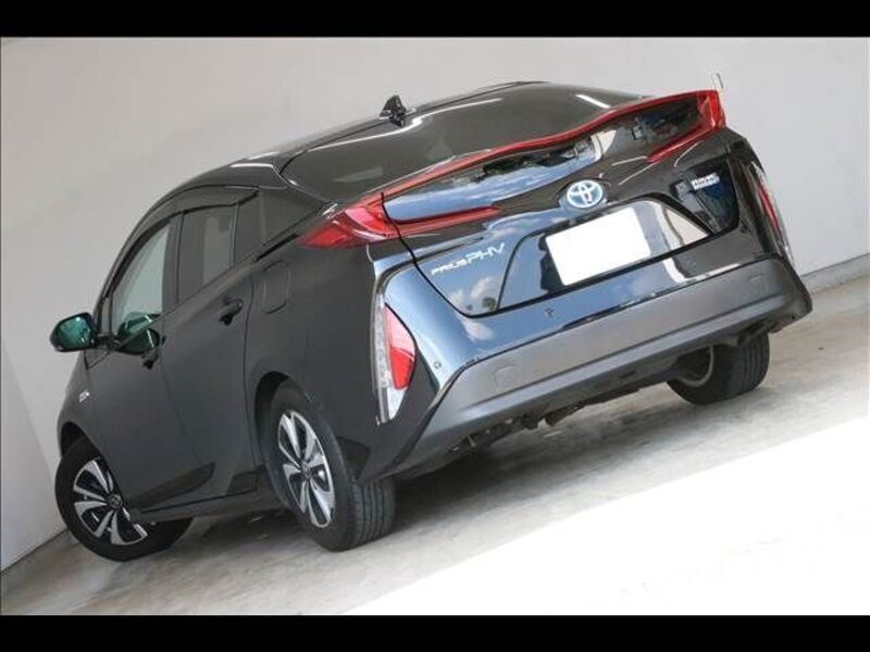 PRIUS PHV