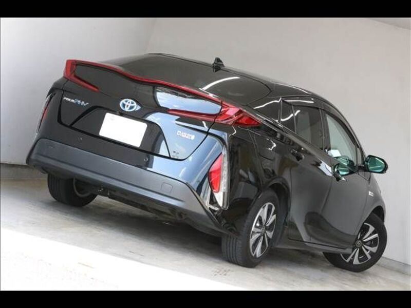 PRIUS PHV
