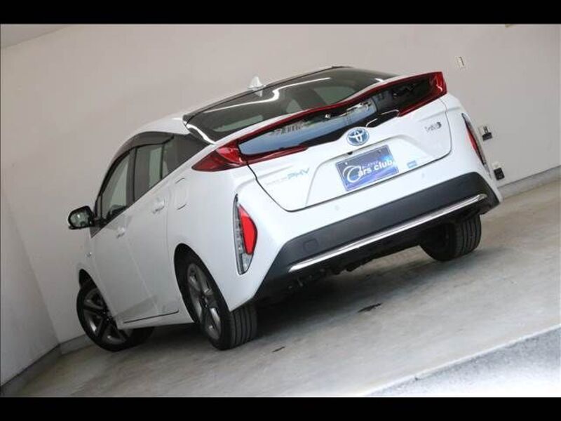 PRIUS PHV