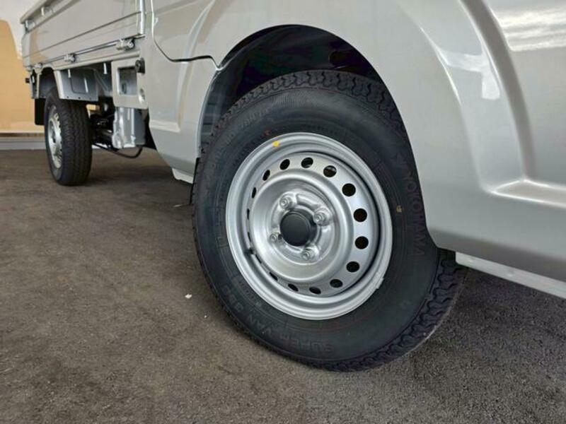 CLIPPER TRUCK