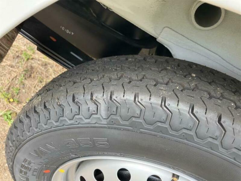 CLIPPER TRUCK