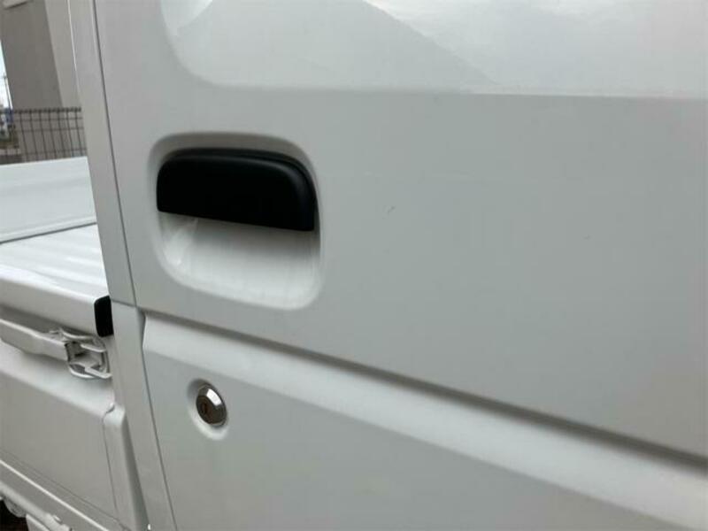CLIPPER TRUCK