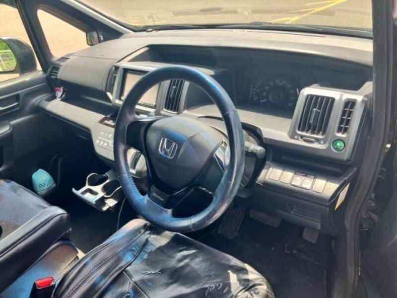 STEPWAGON SPADA