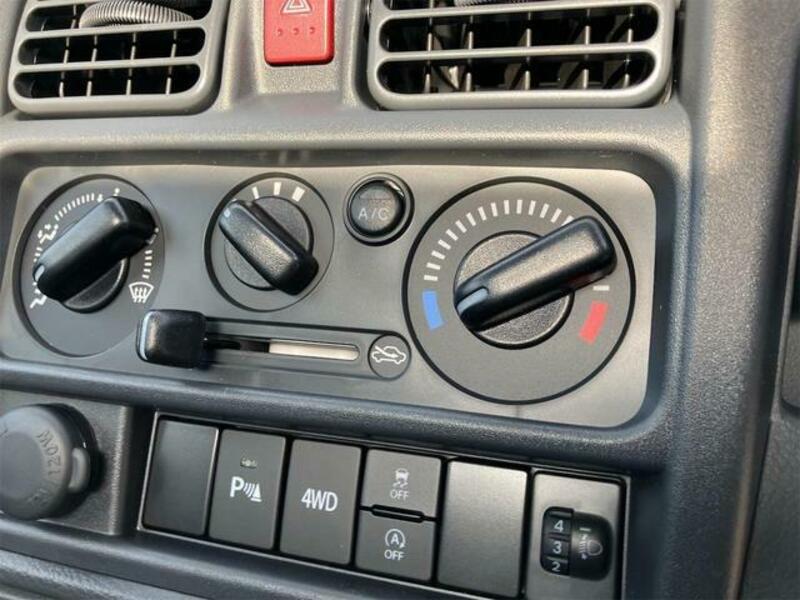 CLIPPER TRUCK