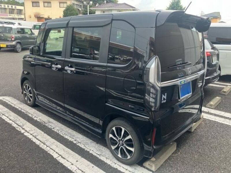 N BOX CUSTOM
